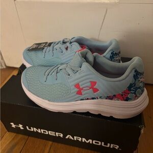 Under Armour Light Blue Athletic Shoes with Pink Accent